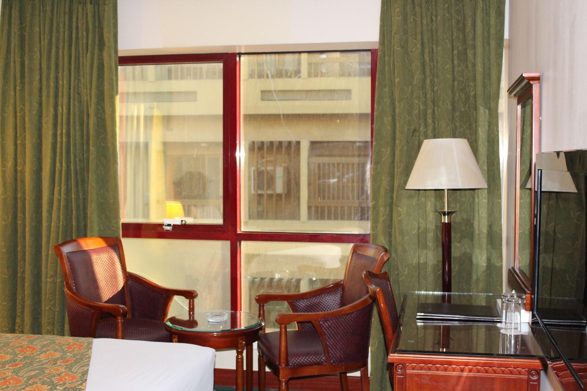 Mount Royal Hotel Дубай Экстерьер фото