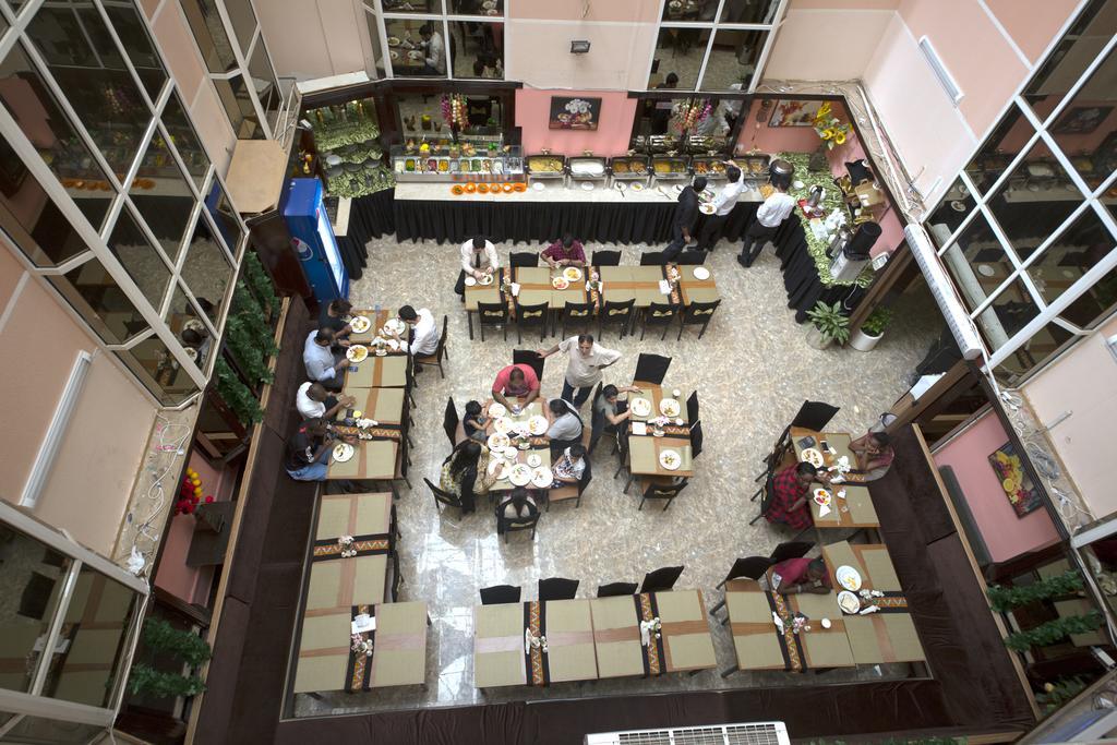 Mount Royal Hotel Дубай Экстерьер фото